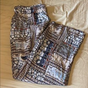 Patterned pants